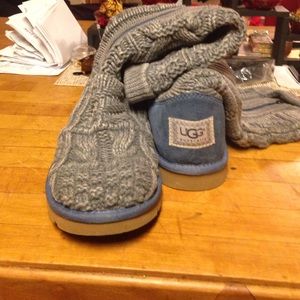 Tall knitted light blue uggs
