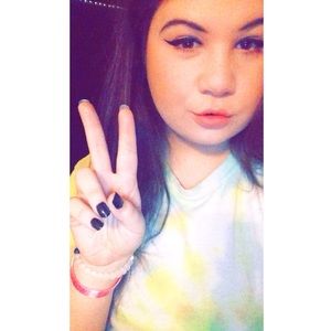 Meet your Posher, Nicole