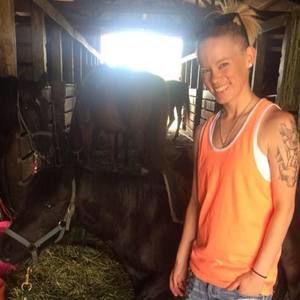 Meet your Posher, Nikki