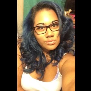 Meet your Posher, Jasmine