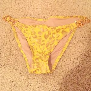 Medium VS bathing suit bottom