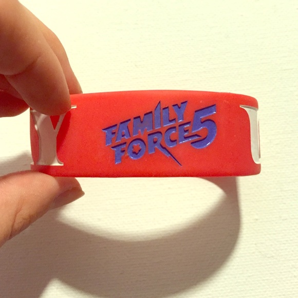 Family force 5 rubber bracelet
