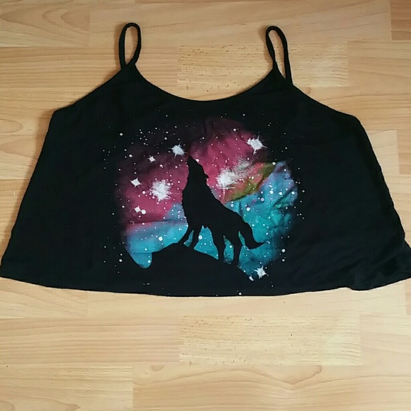 Flowy wolf crop top