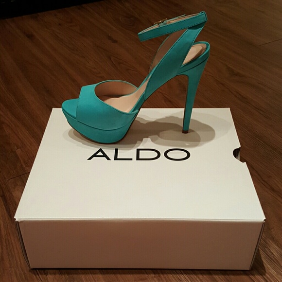 Aldo Platform Heels - Picture 3 of 4
