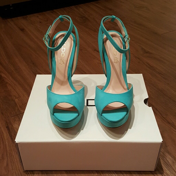 Aldo Platform Heels - Picture 4 of 4