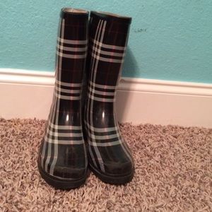 Rain boots