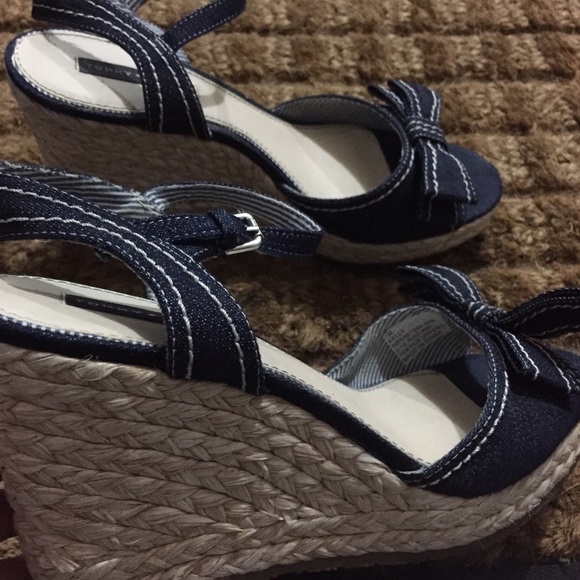 Shoes - Picture 2 of 3