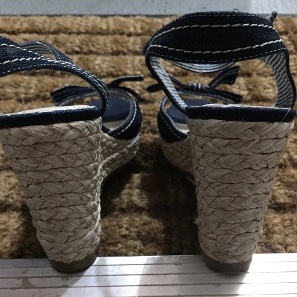 Shoes - Picture 3 of 3