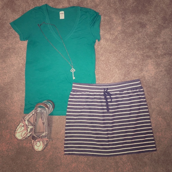 LOFT Terry Cloth Skirt Size Medium