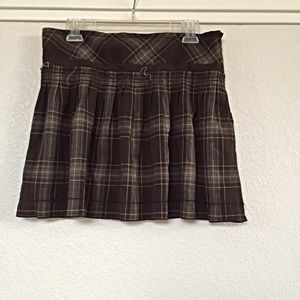 NWOT Brown Plaid Skirt by Chelsea & Violet -10