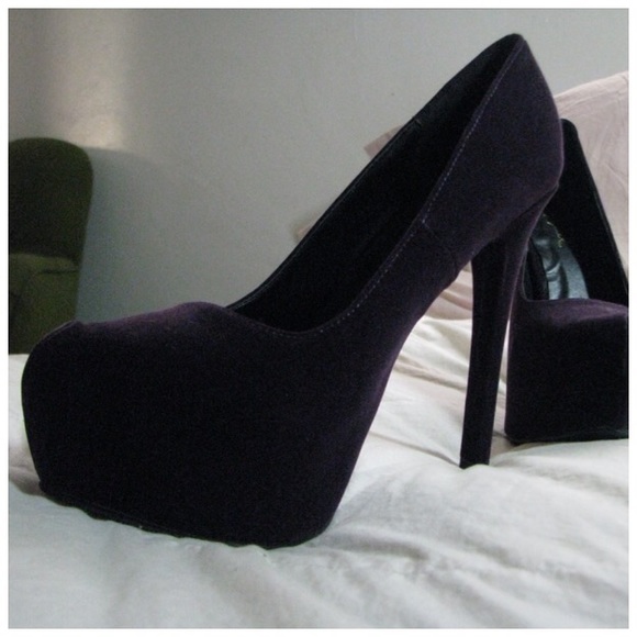 Qupid Deep Purple Heels Size 7.5 👠 NWOT
