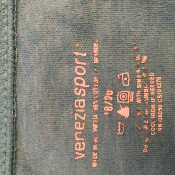 Teal green Halter top (1) - Picture 2 of 2