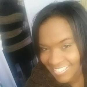 Meet your Posher, Yanisa