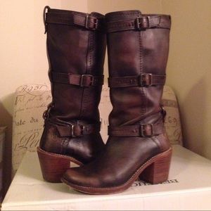 Frye CARMEN 3 strap dark brown boots