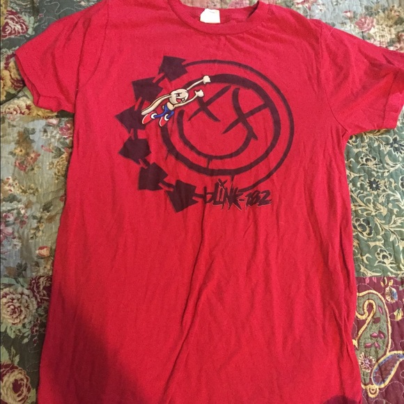 blink-182 band Tshirt