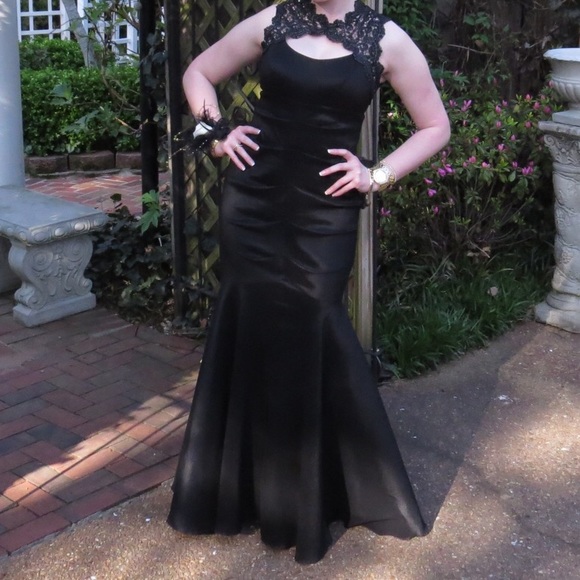 Black and Lace Prom Dress