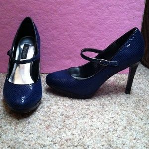 WHBM Navy Maryjane Pumps