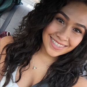 Meet your Posher, Jennacie