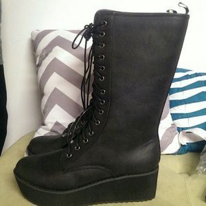 SALE  Platform combat boots