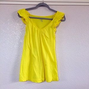 💘 NWOT  Old Navy Flutter Sleeve Top - Medium