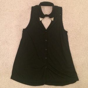 Urban Outfitters | Cut-Out Collar Tank