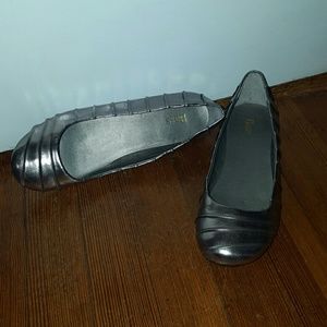 Silver/pink flats only wore once