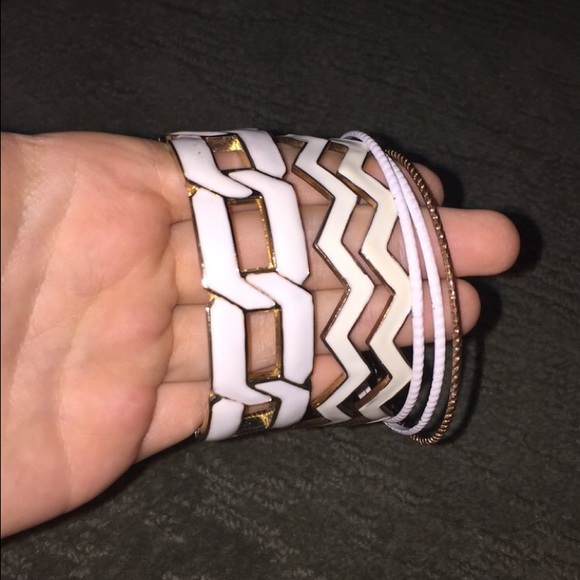 Bracelet bundle!!!! - Picture 2 of 4