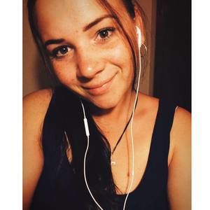 Meet your Posher, Julia