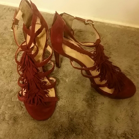 Antonio Melani maroon suede heels