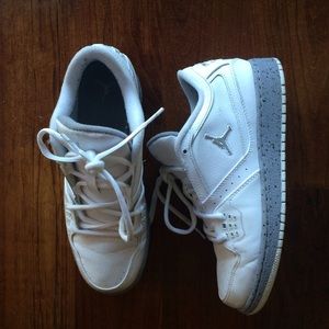 Youth size 6 Jordan's
