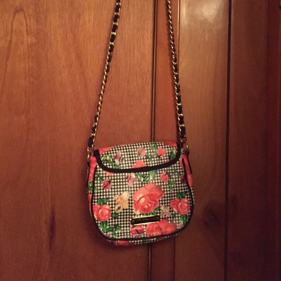 Betsey Johnson Flower Purse - Picture 2 of 4