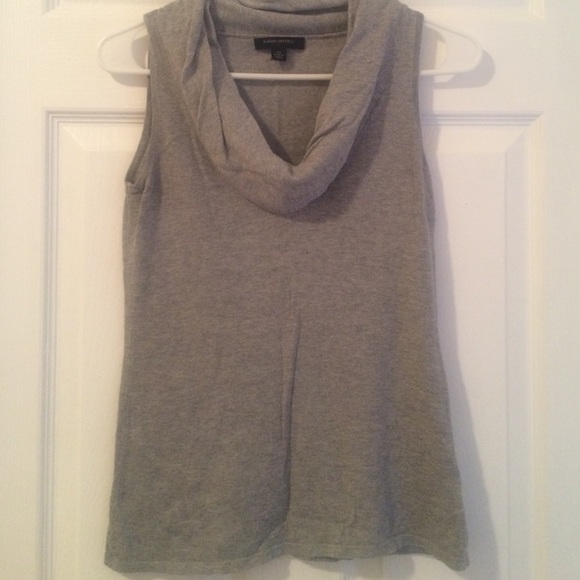 Cowl neck sleeveless sweater