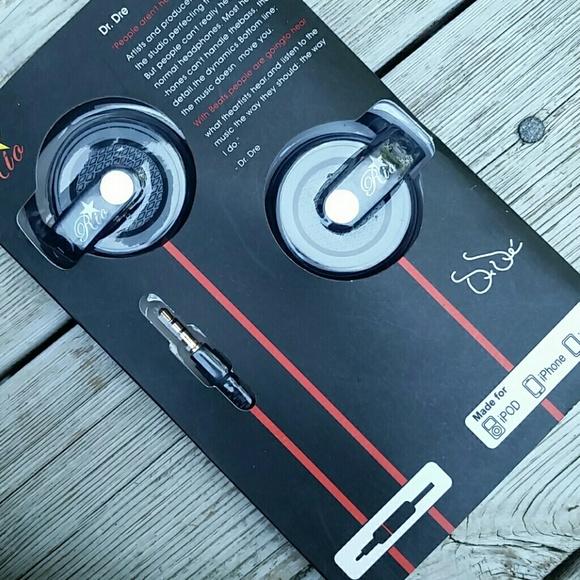Dr. Dre Rio Beats Authentic Headphones BNIB - Picture 4 of 4