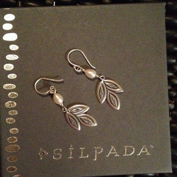 Silpada retired earrings