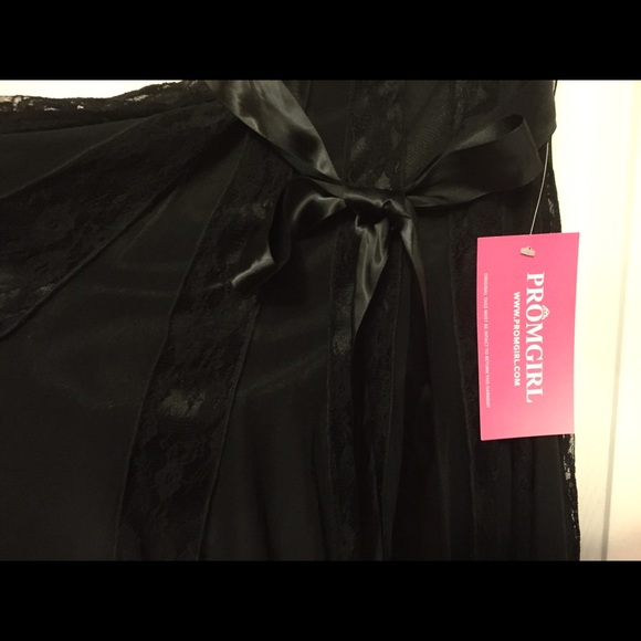 NWT Elegant black PromGirl dress Size M - Picture 2 of 2