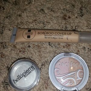 Brand new makeup-eyeshadow and concealer