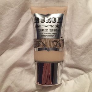 Buxom "Show Some Skin" Foundation