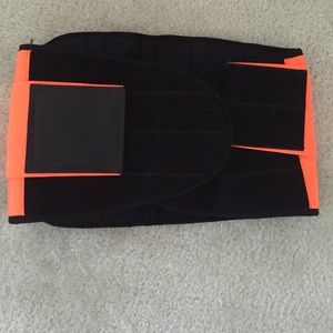 Fitness sweat belt
