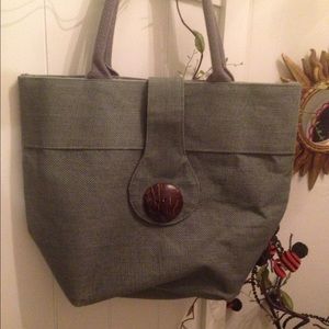 Gray tote