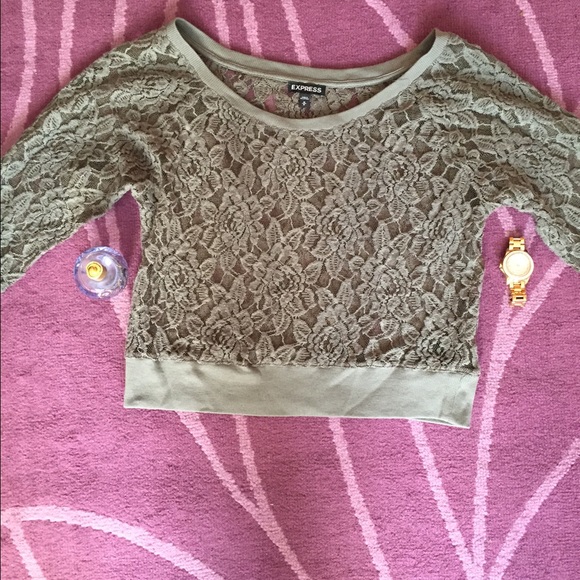 Express bundle shirts ! - Picture 3 of 4