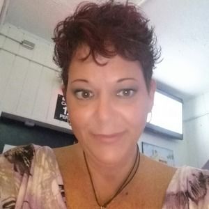 Meet your Posher, Lori