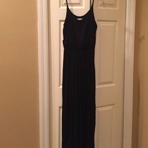 Lush black maxi
