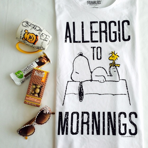 Peanuts Tops - 🎉HP🎉 Peanuts sleeveless high-low t-shirt