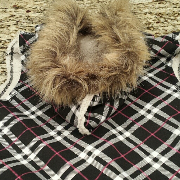 Plaid zip vest with faux fur hood! - Picture 3 of 3