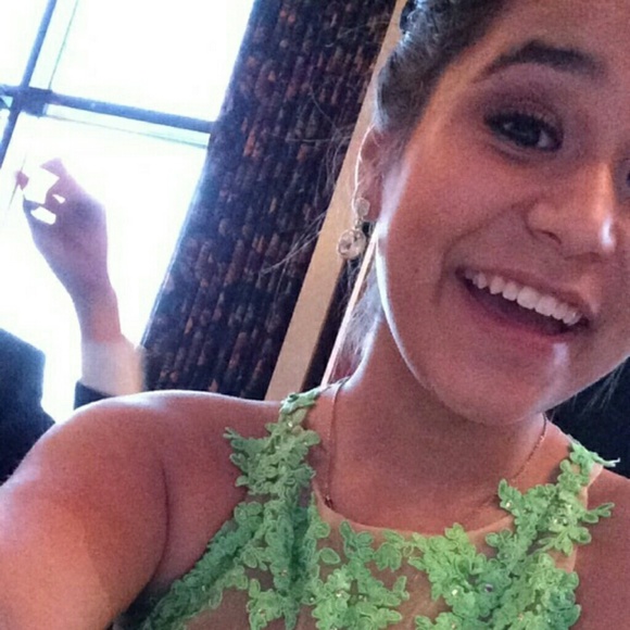 Meet your Posher, Celeste - Picture 1 of 1