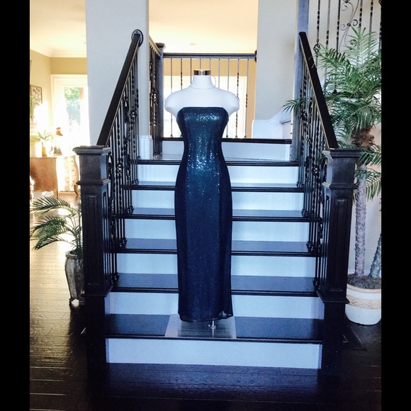 BETSY & ADAM By Jaslene Evening Gown