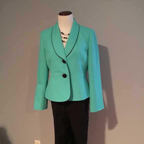 Kasper suit