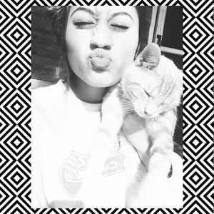 Meet your Posher, Abi