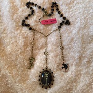 Betsey Johnson wonderland necklace!