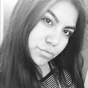 Meet your Posher, Alma